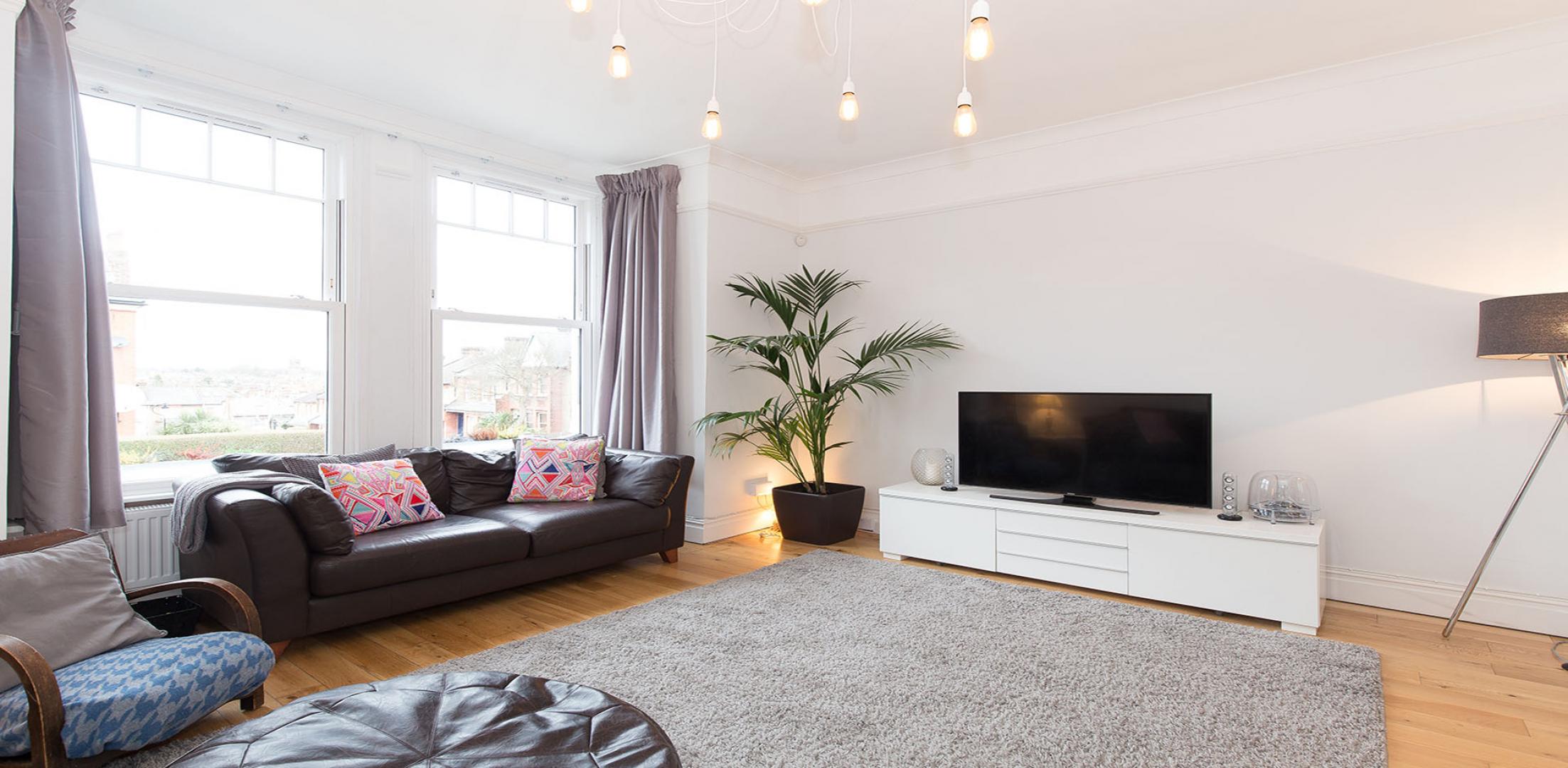 			A Must See Property, 2 Bedroom, 1 bath, 1 reception End Terraced House			 Cecile Park, Crouch End
